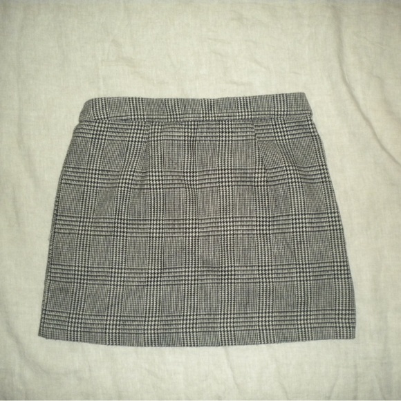 Plaid skirt - Picture 1 of 2